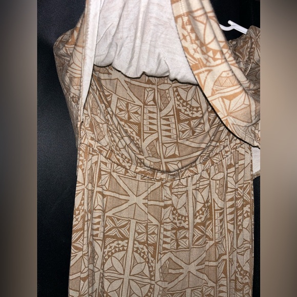 Tanoa - Picture 2 of 5